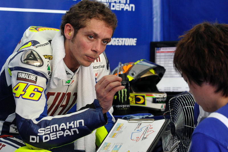 Τραυματίας για δύο μήνες ακόμα ο Valentino Rossi