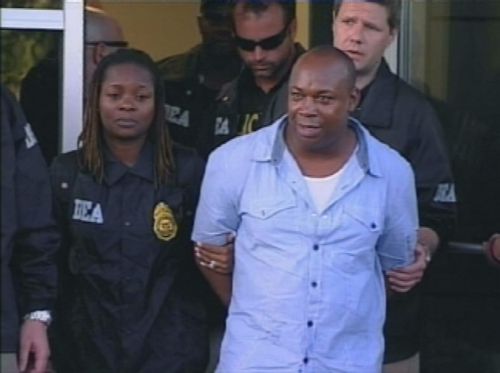 Στις ΗΠΑ μεταφέρθηκε ο καταζητούμενος Τζαμαϊκανός Κρίστοφερ Κόουκ