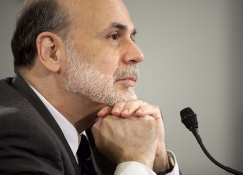 Αμετάβλητα αφήνει τα επιτόκια η αμερικανική Fed με το βλέμμα στην Ευρώπη