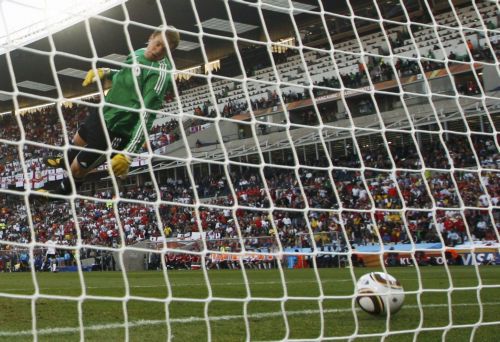 Η «γκρίνια» στη FIFA για τους διαιτητές, φέρνει το μοντέλο Europa League