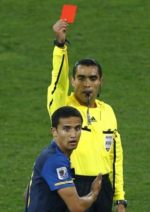 Μια αγωνιστική στον Κέιχιλ, συγχωροχάρτι στον Περέιρα