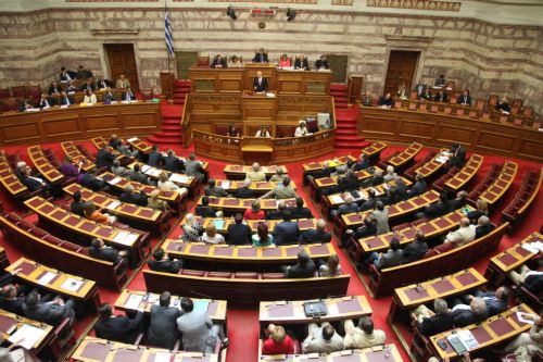 Ομόλογα και Προανακριτική για Βατοπαίδι έρχονται στη Βουλή