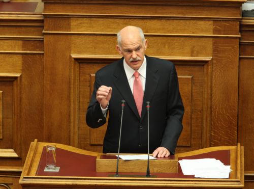 Η κοινωνία μας δεν τρομοκρατείται, τόνισε ο πρωθυπουργός από τη Βουλή