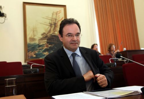 Ανοικτό ενδεχόμενο λήψης πρόσθετων μέτρων αφήνει ο Γ.Παπακωνσταντίνου