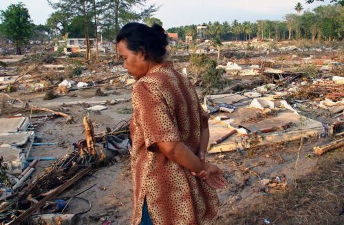 Δώδεκα παιδιά σκοτώθηκαν λόγω κατάρρευσης γέφυρας στην Ινδονησία