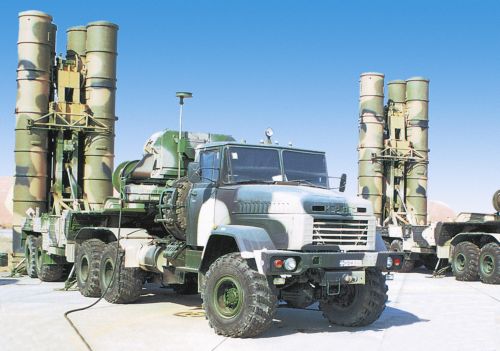 «Παραβιάζει τη συμφωνία για κυρώσεις» η πώληση S-300 στο Ιράν λέει το Κρεμλίνο