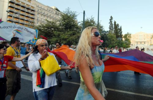 Φεστιβάλ Υπερηφάνειας (Athens Pride) στην πλατεία Κλαυθμώνος