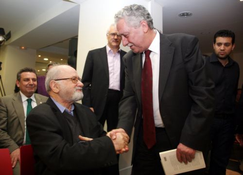 Δήλωση στήριξης της Δημοκρατικής Αριστεράς αναμένεται από τον Λ.Κύρκο