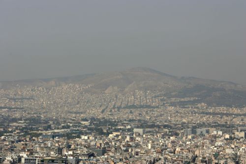 Στο «κόκκινο» το νέφος σε περιοχές της Ανατολικής Αττικής