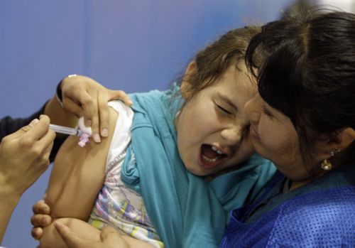 Συνεργάτες φαρμακοβιομηχανιών συνέταξαν τις οδηγίες του ΠΟΥ για τη γρίπη των χοίρων