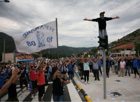 Άνοιξαν τα Τέμπη μετά τα οδοφράγματα οπαδών του Ηρακλή