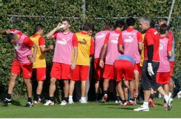 Νέα αρχή στον Ολυμπιακό με ελλείψεις και το βλέμμα στη κλήρωση του Europa