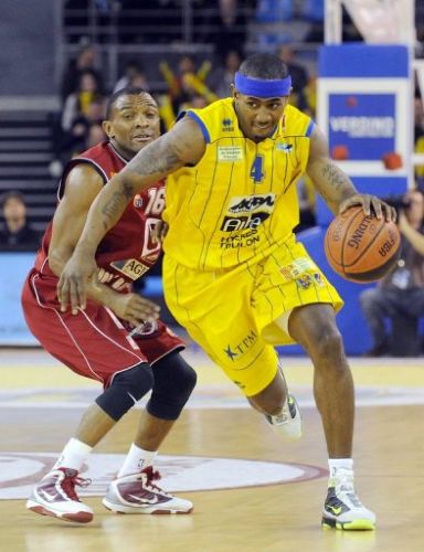 Ο Άρης απέκτησε τον Αμερικανό γκαρντ Πιέρ Πιρς