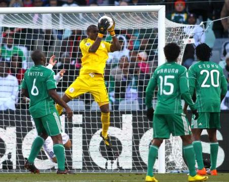 Δύο χρόνια αποκλεισμό επέβαλε στην εθνική Νιγηρίας ο πρόεδρος της χώρας