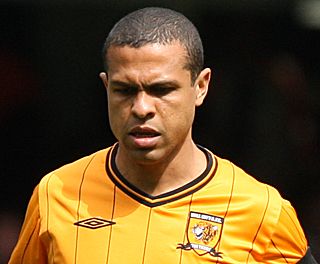 Η Χαλ αποδέσμευσε τον Ζεοβάνι, στο Ζέεφελντ η ΑΕΚ