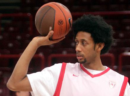 Ο Τσίλντρες έδωσε τα χέρια με τους Φοίνιξ Σανς