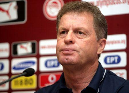 Eμείς έχουμε μπάτζετ 500.000 ευρώ, τονίζει με νόημα ο προπονητής της Μπέσα