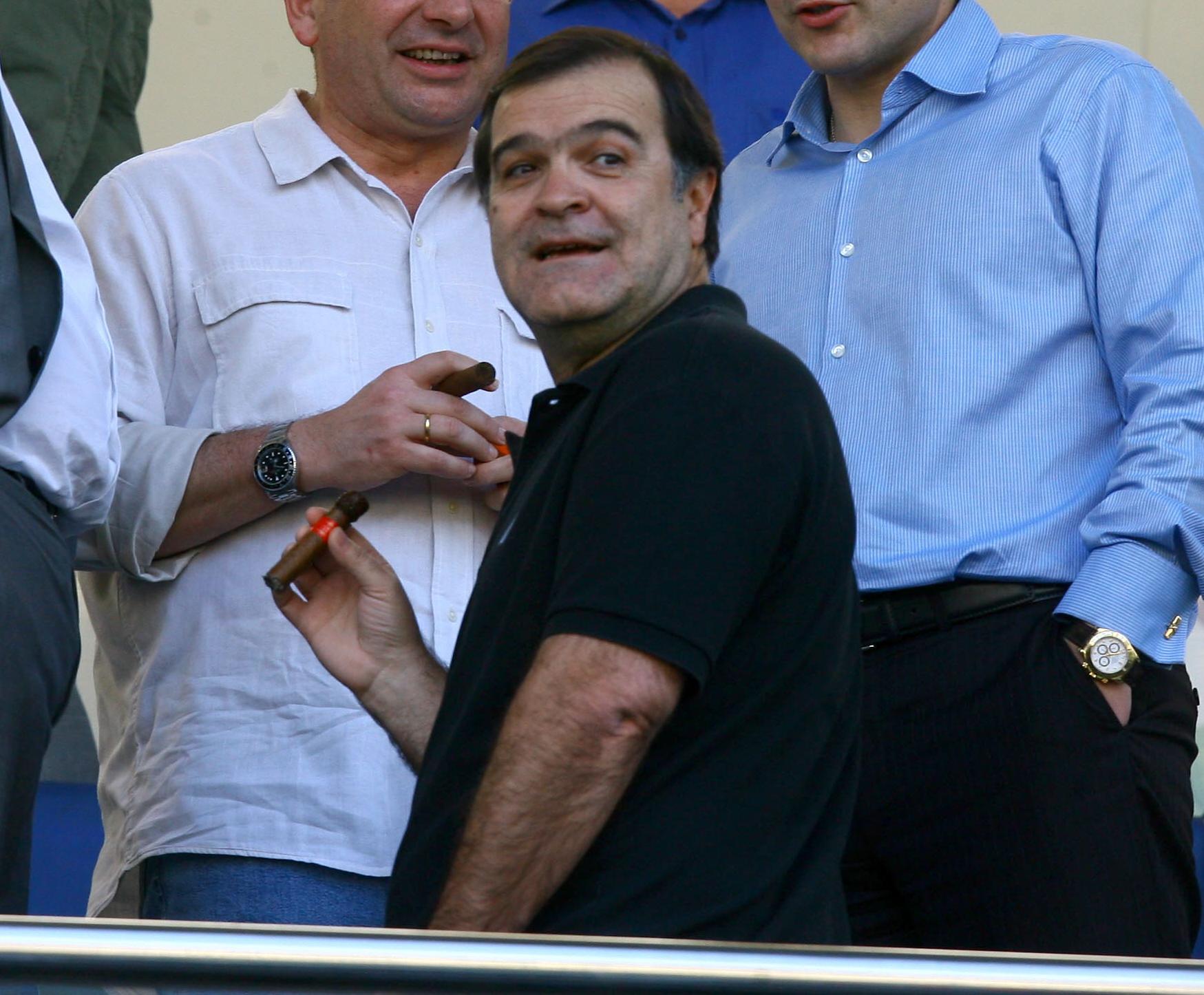 Ο «Ενιαίος Φορέας» πιέζει τον Βγενόπουλο για πρόταση αγοράς