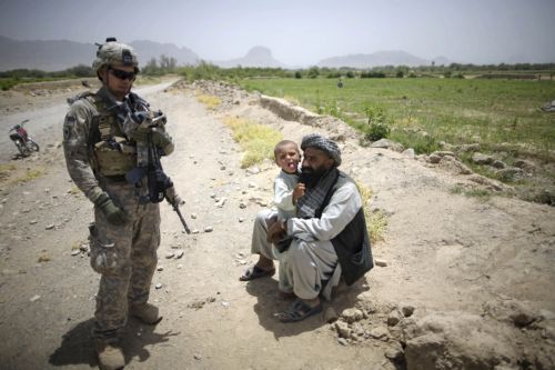 Θάνατο δεκάδων αμάχων από νατοϊκή ρουκέτα καταγγέλλει ο Αφγανός πρόεδρος