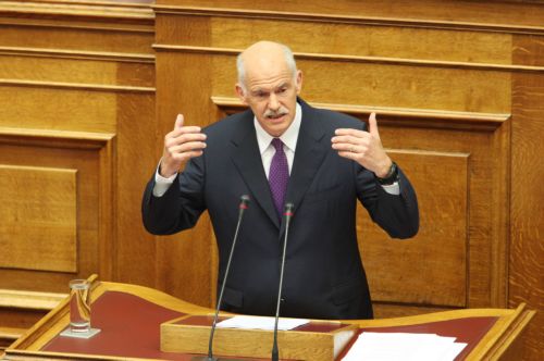 Απαραίτητη η ενεργοποίηση των νέων για να αλλάξει η χώρα, τονίζει ο Γ.Παπανδρέου