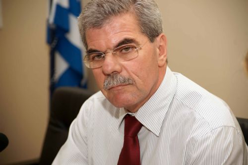 Στο Πειθαρχικό Συμβούλιο με το ερώτημα της παύσης δύο κοινοτάρχες