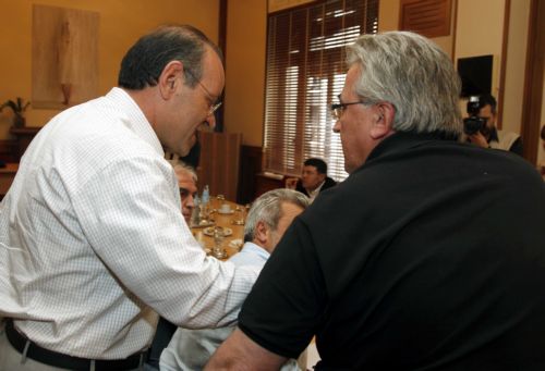 Υπέγραψαν ΓΣΕΕ-ΣΕΒ νέα εθνική συλλογική σύμβαση εργασίας, τριετούς διάρκειας