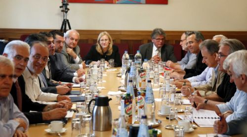 Σε κρίσιμη καμπή οι διαπραγματεύσεις για τη νέα εθνική συλλογική σύμβαση