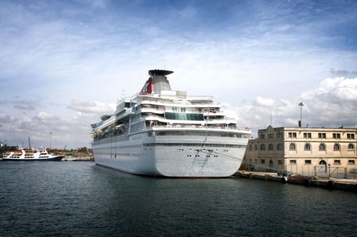 Η άρση του καμποτάζ τίθεται προς συζήτηση στο Υπουργικό Συμβούλιο