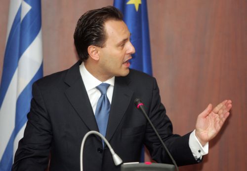 Η τουρκική στάση υπονομεύει τις διμερείς επαφές, τόνισε ο Δ.Δρούτσας