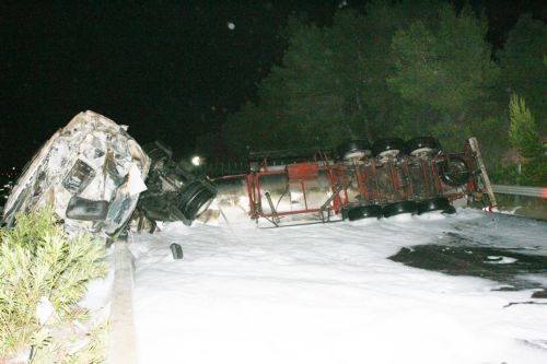 Κανονικά η κυκλοφορία στην ΕΟ Αθηνών-Λαμίας μετά την ανατροπή βυτιοφόρου