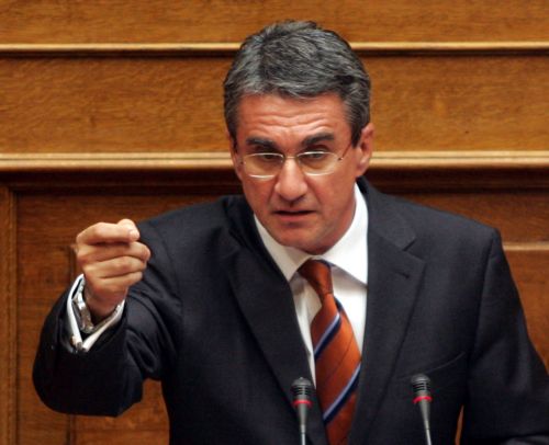 Κατάργηση αποφάσεων διαιτησίας για αυξήσεις πέραν του μνημονίου, προανήγγειλε ο Λοβέρδος