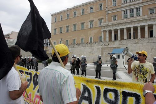 Κινητοποιήσεις σε Αθήνα και Θεσσαλονίκη από την ΑΔΕΔΥ κατά του Ασφαλιστικού