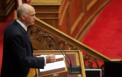 Νομοσχέδιο για τη διεξαγωγή δημοψηφισμάτων προανήγγειλε η κυβέρνηση