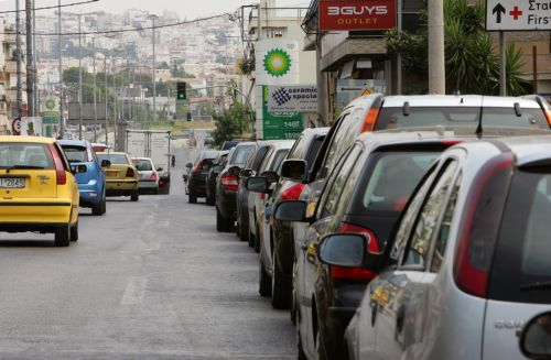 Θέμα χρόνου η επίταξη των απεργών ιδιοκτητών βυτιοφόρων