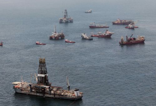 Στη θέση του θέλει να κρατήσει η BP το νέο κάλυμμα στον Κόλπο του Μεξικού