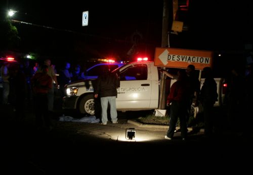 Δεκαεπτά νεκροί από πυρά ενόπλων στη διάρκεια γιορτής στο Μεξικό