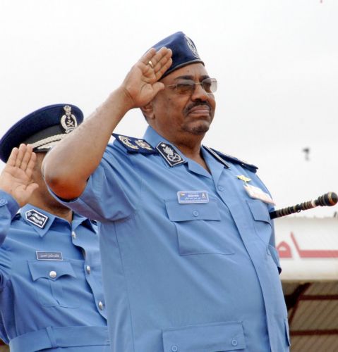 Επίσκεψη στο Τσαντ πραγματοποιεί ο καταζητούμενος πρόεδρος του Σουδάν Ομάρ αλ Μπασίρ