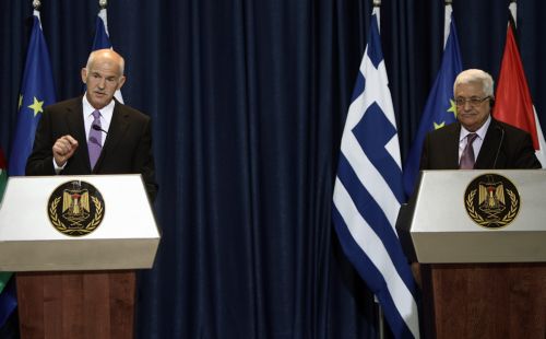 Στεκόμαστε στο πλευρό των Παλαιστινίων, το μήνυμα Παπανδρέου προς Αμπάς