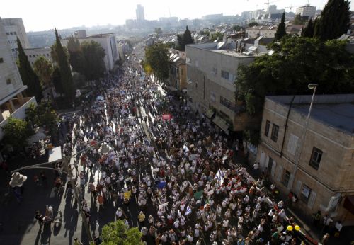 Ογκώδης διαδήλωση στην Ιερουσαλήμ για την απελευθέρωση του Γκιλάντ Σαλίτ