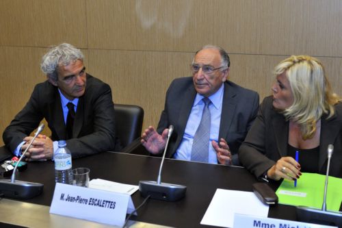 Δεν υπάρχει πολιτική παρέμβαση στη Γαλλία, σύμφωνα με τη FIFA