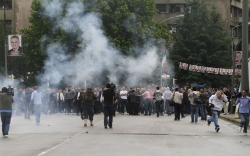 Έκρηξη σκοτώνει Σέρβο διαδηλωτή στη Μιτρόβιτσα του Κοσόβου