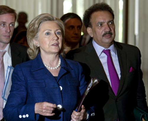 Σχέδιο μαζικής βοήθειας στο Πακιστάν ανακοίνωσε η Χίλαρι Κλίντον