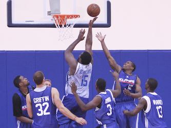 Ο «Big Sofo» πρωταγωνιστεί στο άλμπουμ από τις προπονήσεις των Κλίπερς