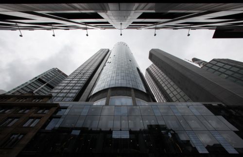 Επτά από τις 91 ευρωπαϊκές τράπεζες που συμμετείχαν «κόπηκαν» στα τεστ αντοχής