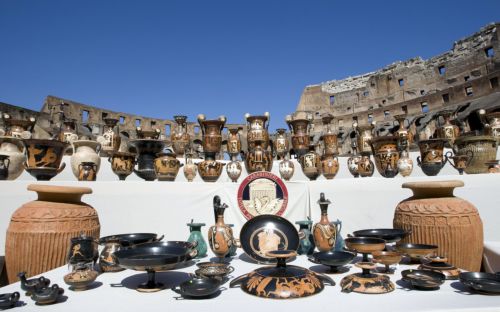 Στο Κολοσσαίο επέστρεψαν 337 ιταλικές αρχαιότητες