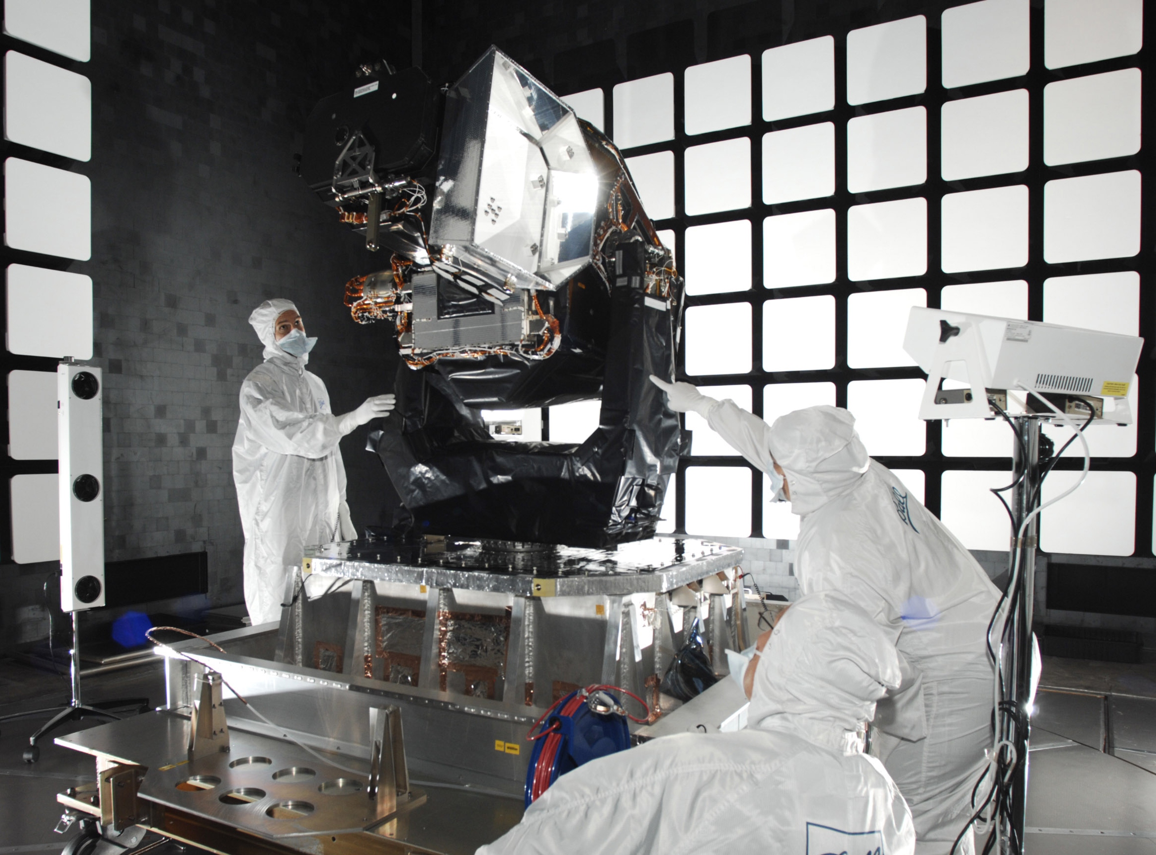 Αμερικανικός δορυφόρος θα παρακολουθεί τα διαστημικά σκουπίδια