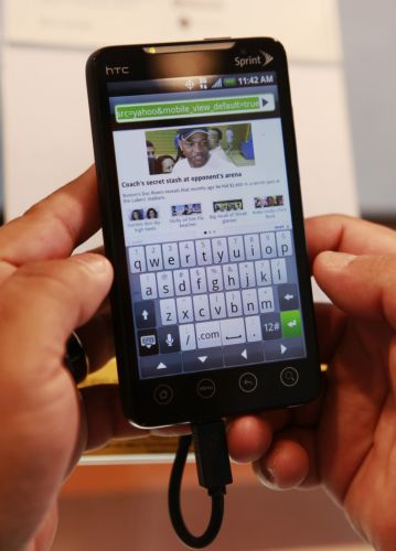 Αδεια για πιλοτικό LTE ζητά η Cosmote – Καθυστερήσεις καταγγέλει η Ενωση