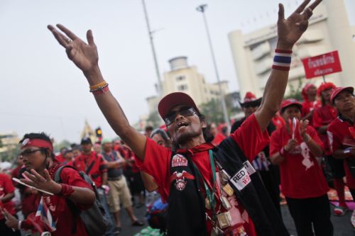 Επεκτείνεται σε 19 επαρχίες η κατάσταση έκτακτης ανάγκης στην Ταϊλάνδη