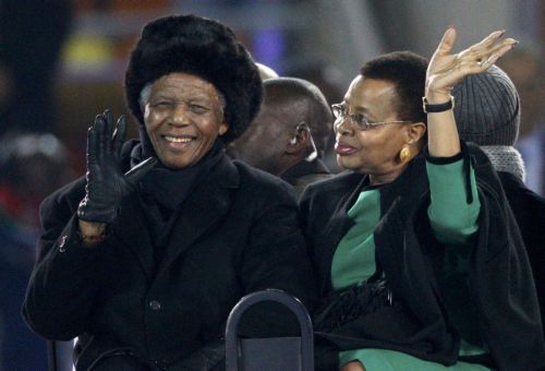 Ο Μαντέλα έδωσε το «παρών» στην τελετή λήξης του Μουντιάλ