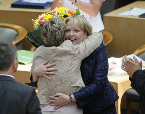 Χάνει την εξουσία στο κρίσιμο κρατίδιο Β.Ρηνανίας-Βεστφαλίας ο συνασπισμός της Μέρκελ